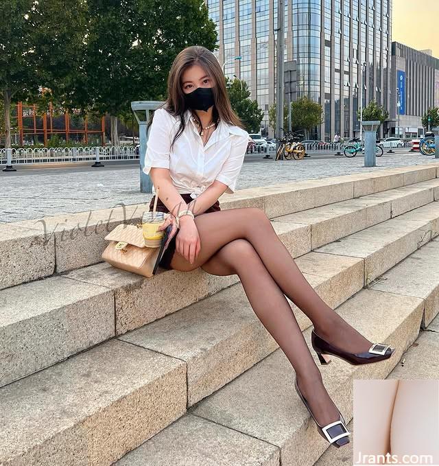 &#8220;Little Dirtysecret&#8221; چشم نواز است (11p)