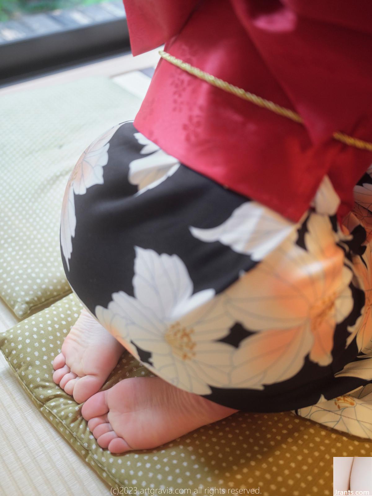 (Wuyo) belles jambes et courbes imminentes (45p)