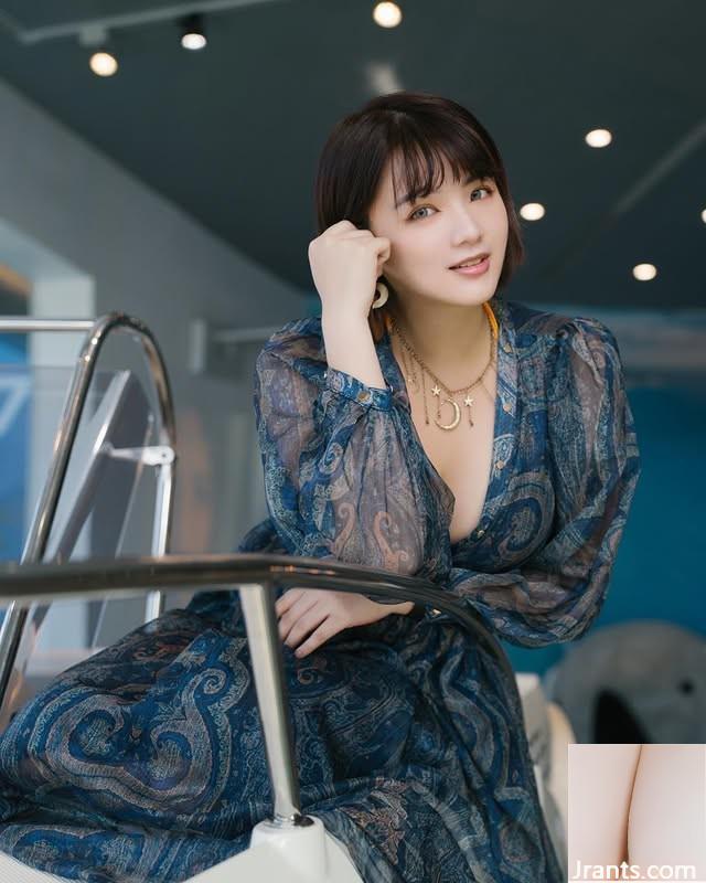« Lasido » la regardant comme si elle avait retrouvé ses sentiments d&rsquo;amour originaux (10p)