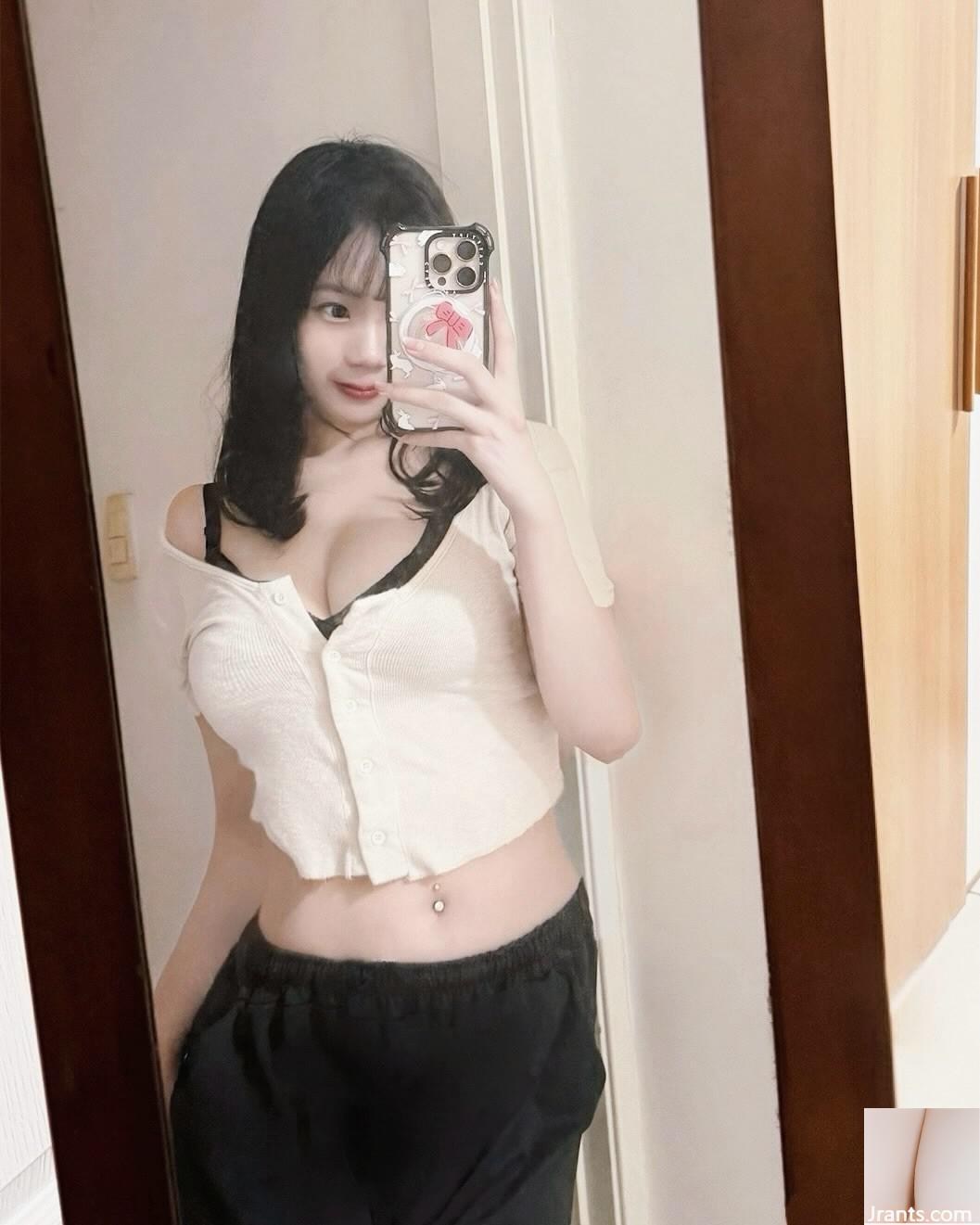 &#8220;Ruozhen&#8221; yang lucu dan menawan memiliki sosok indah yang menjulang (11p)