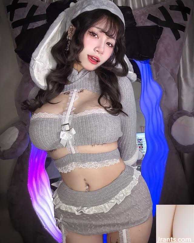 Die große Schönheit &#8222;Xiao Xiaoorou&#8220; hat eine atemberaubende Figur gemacht! Menschen sofort verlieben (11p)