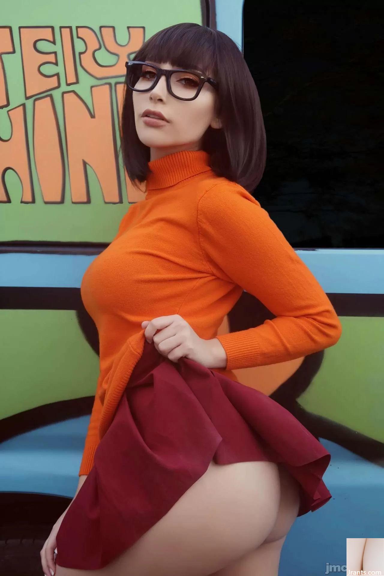 Velma Dinkley (48p)