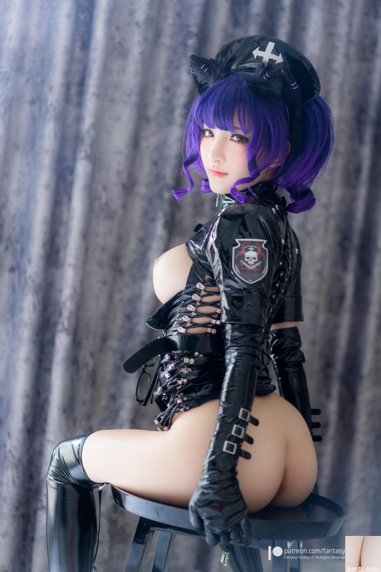 Foto Cosplay Xiao Ding &#8211; Perawat Gelap (100p)