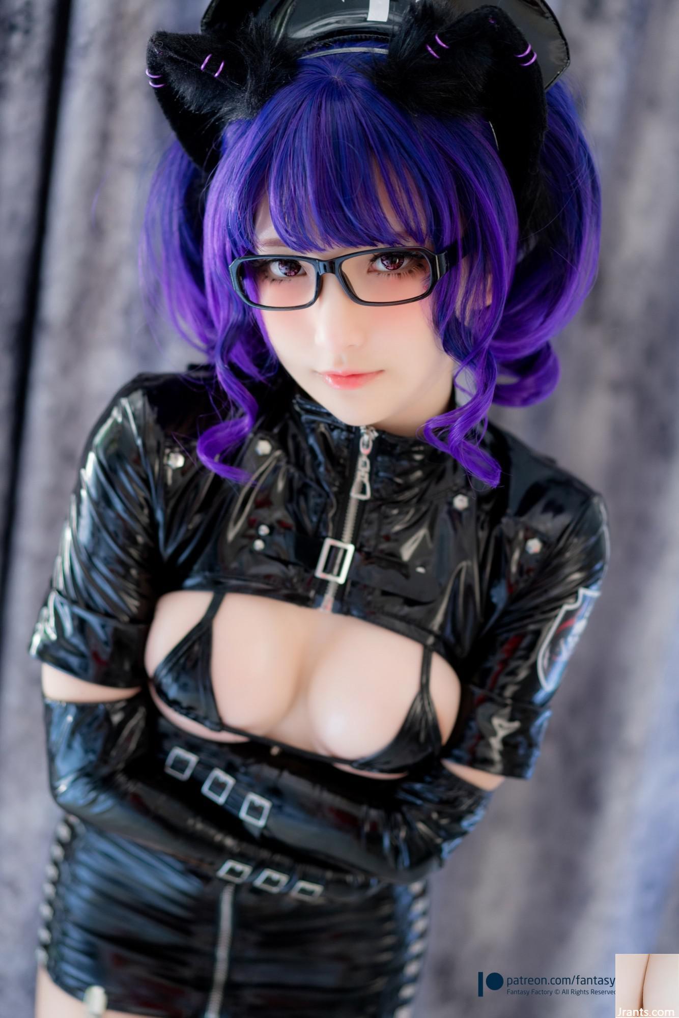 Foto Cosplay Xiao Ding &#8211; Perawat Gelap (100p)