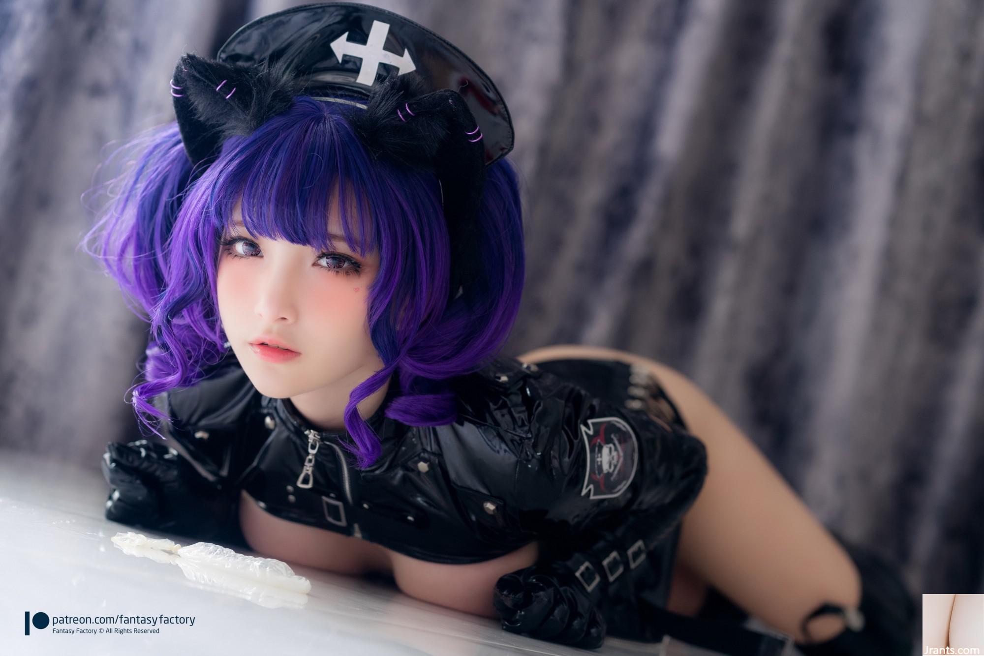 Foto Cosplay Xiao Ding &#8211; Perawat Gelap (100p)