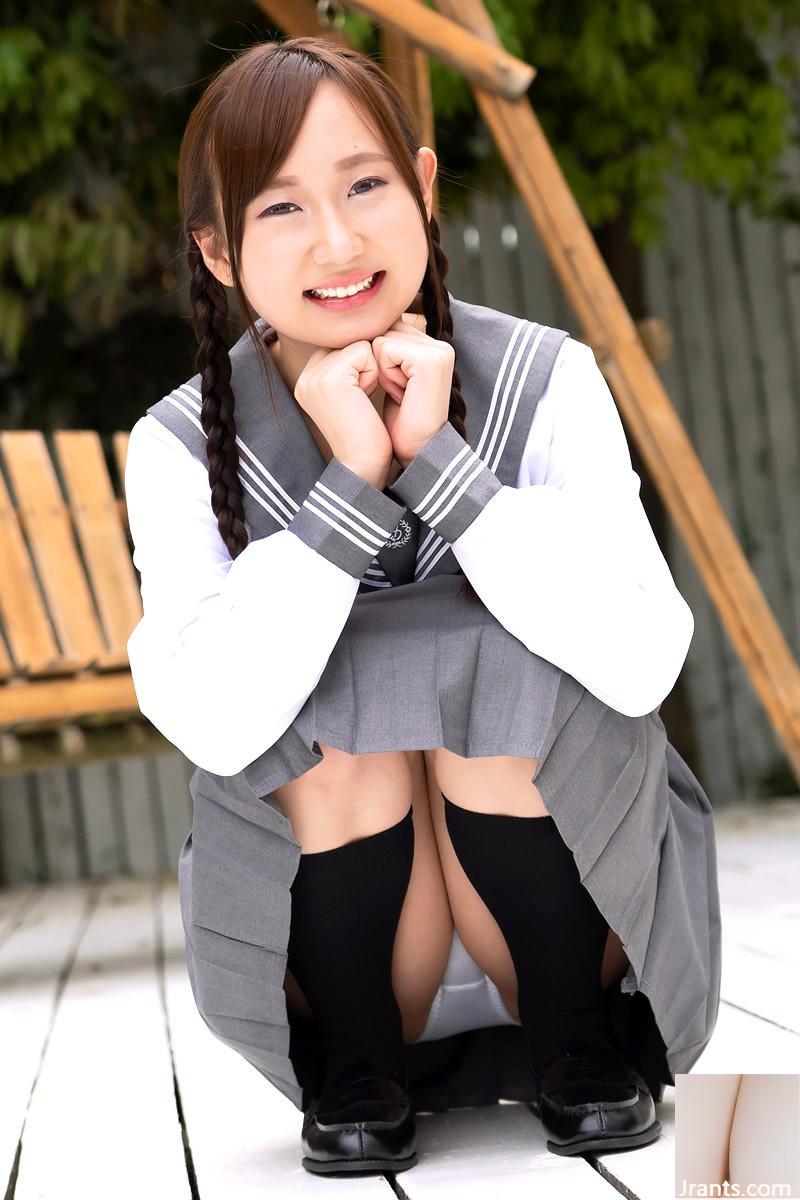 (Natsume りんか) Cute Student Girl può giocare di nuovo (29p)