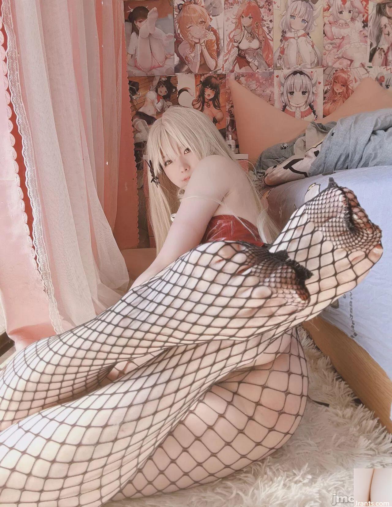 (احمق) Kitagawa Umi Bunny (30p)