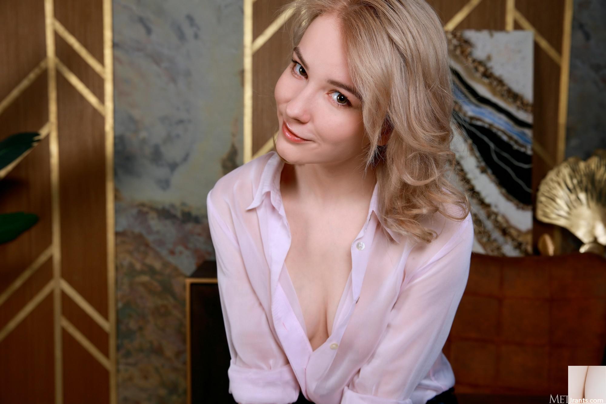 Polly White &#8211; دفتر خانه (105p)