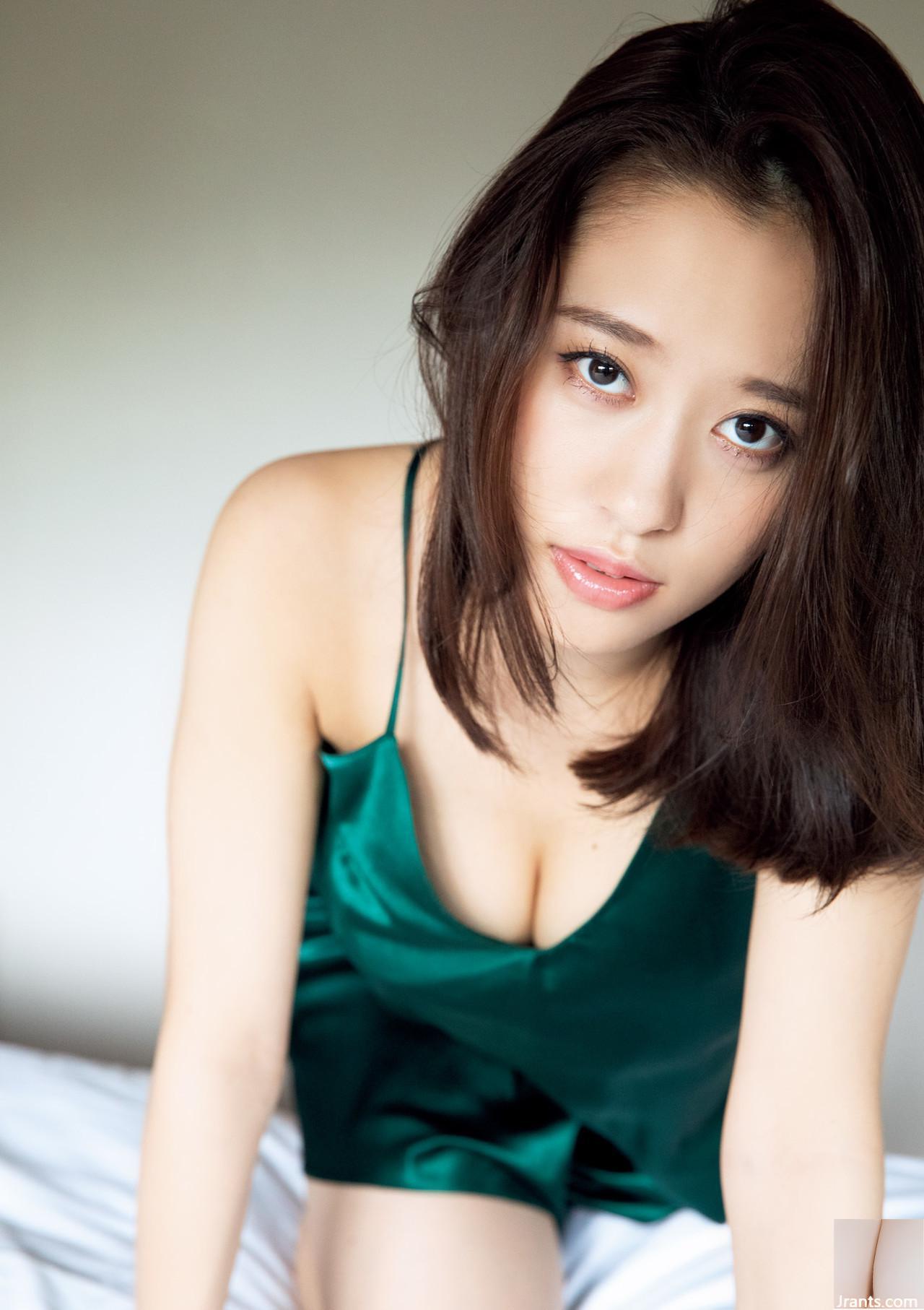 (ODA さくら) Skala Terobosan &#8220;Bulat Payudara Besar&#8221; meluap dengan liar (31p)