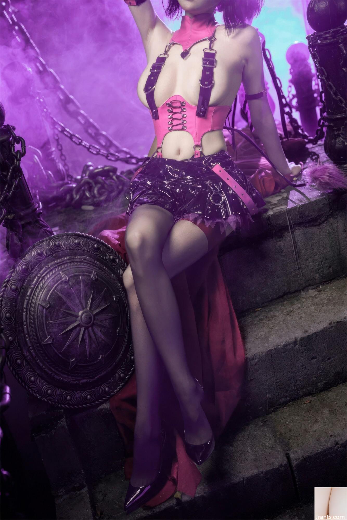 (مجموعه در اینترنت) دختر رفاهی وانیل Meow Lulu &#8220;Demon Little Demon&#8221; VIP Exclusive (61p)