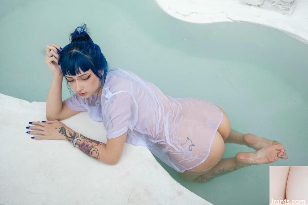 (Suicide Girls) 26 مه 2025 &#8211; میزا &#8211; آب آبی شیرین (60p)