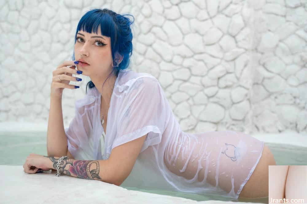 (Suicide Girls) 26 مه 2025 &#8211; میزا &#8211; آب آبی شیرین (60p)
