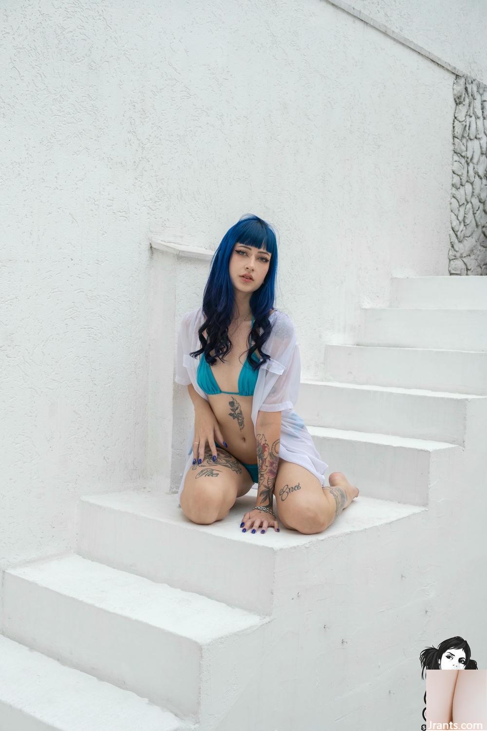 (Suicide Girls) 26 مه 2025 &#8211; میزا &#8211; آب آبی شیرین (60p)