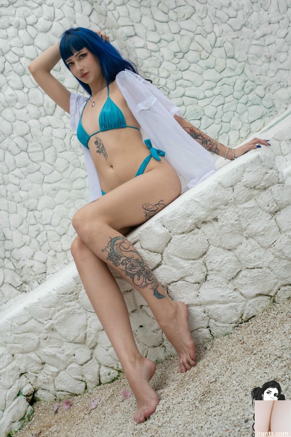 (Suicide Girls) 26 مه 2025 &#8211; میزا &#8211; آب آبی شیرین (60p)