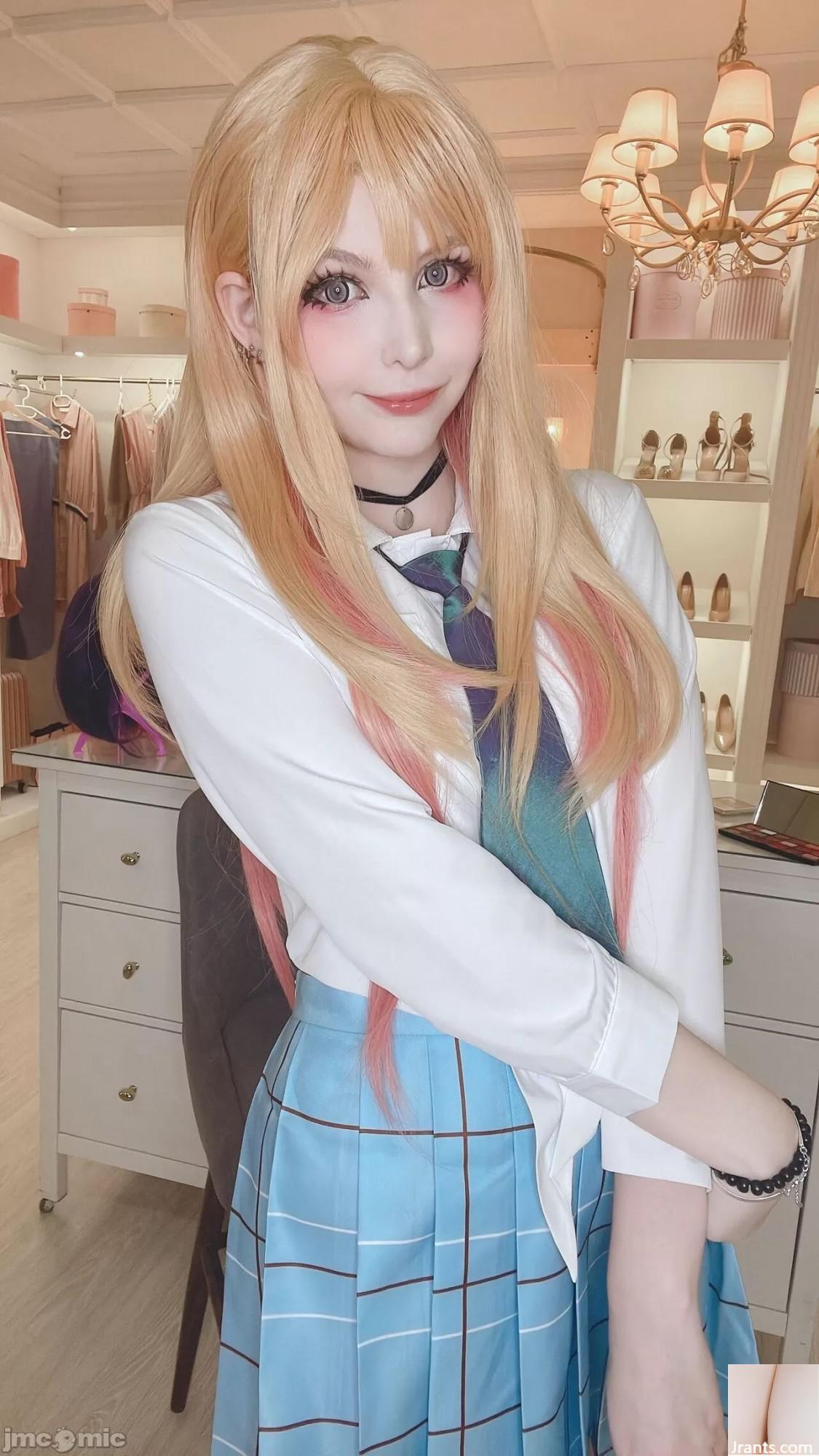 Tsuki Desu &#8211; Marin Kitagawa (102p)