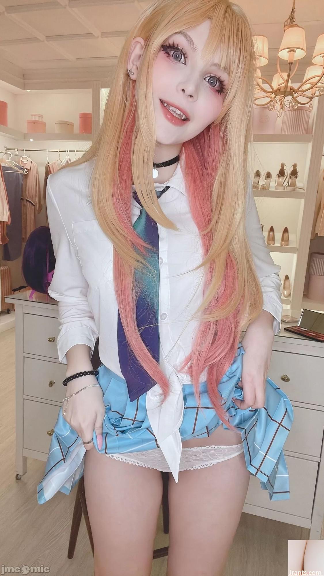 Tsuki Desu &#8211; Marin Kitagawa (102p)
