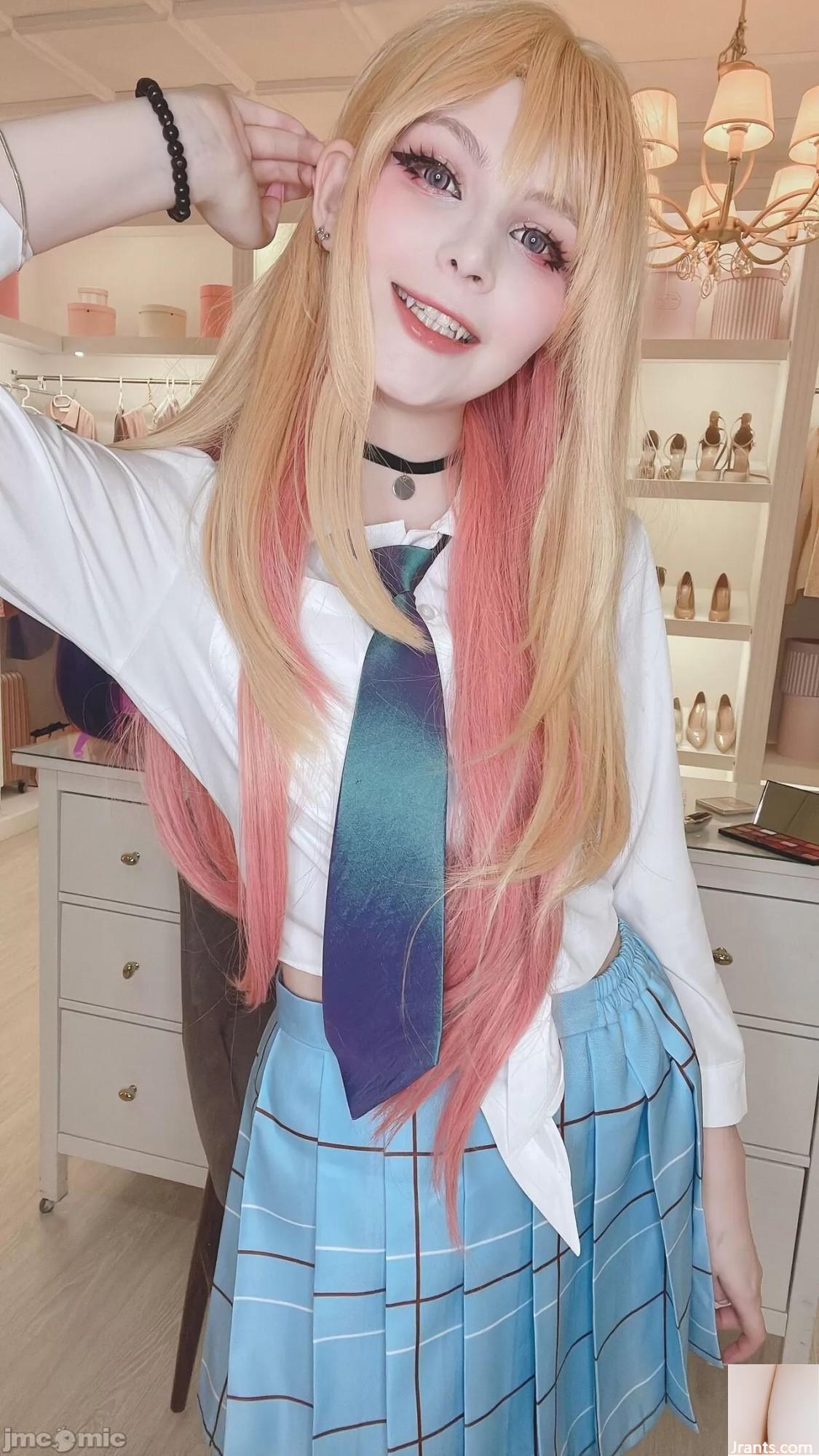 Tsuki Desu &#8211; Marin Kitagawa (102p)