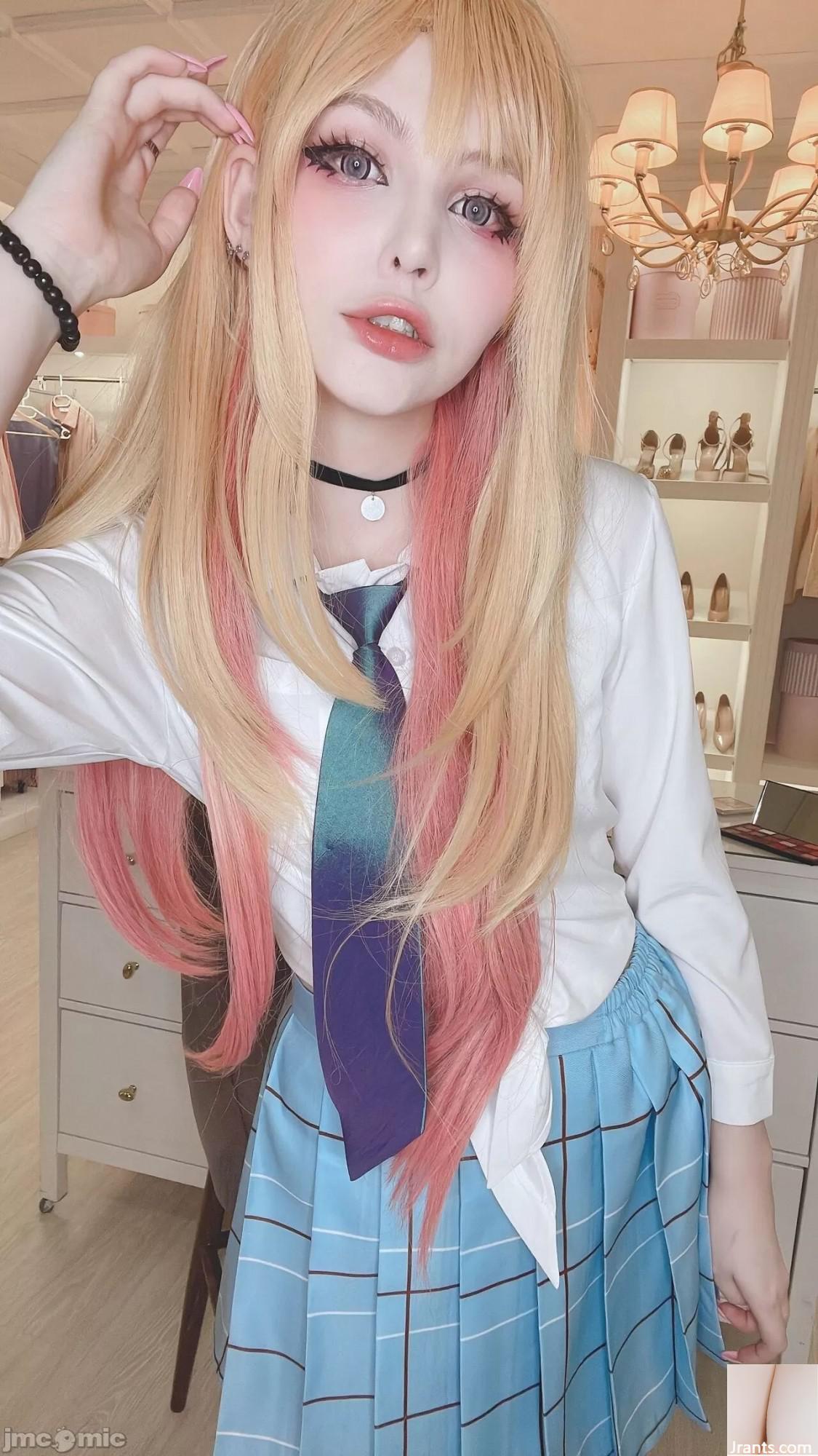 Tsuki Desu &#8211; Marin Kitagawa (102p)