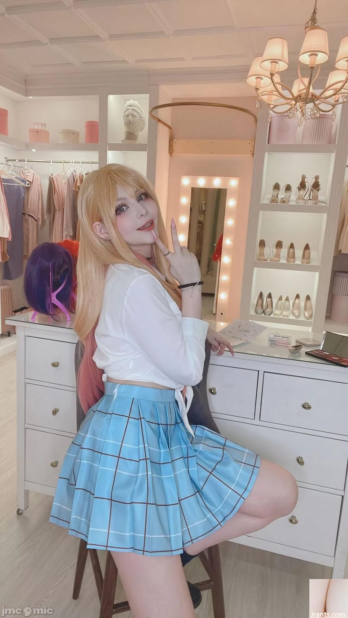 Tsuki Desu &#8211; Marin Kitagawa (102p)