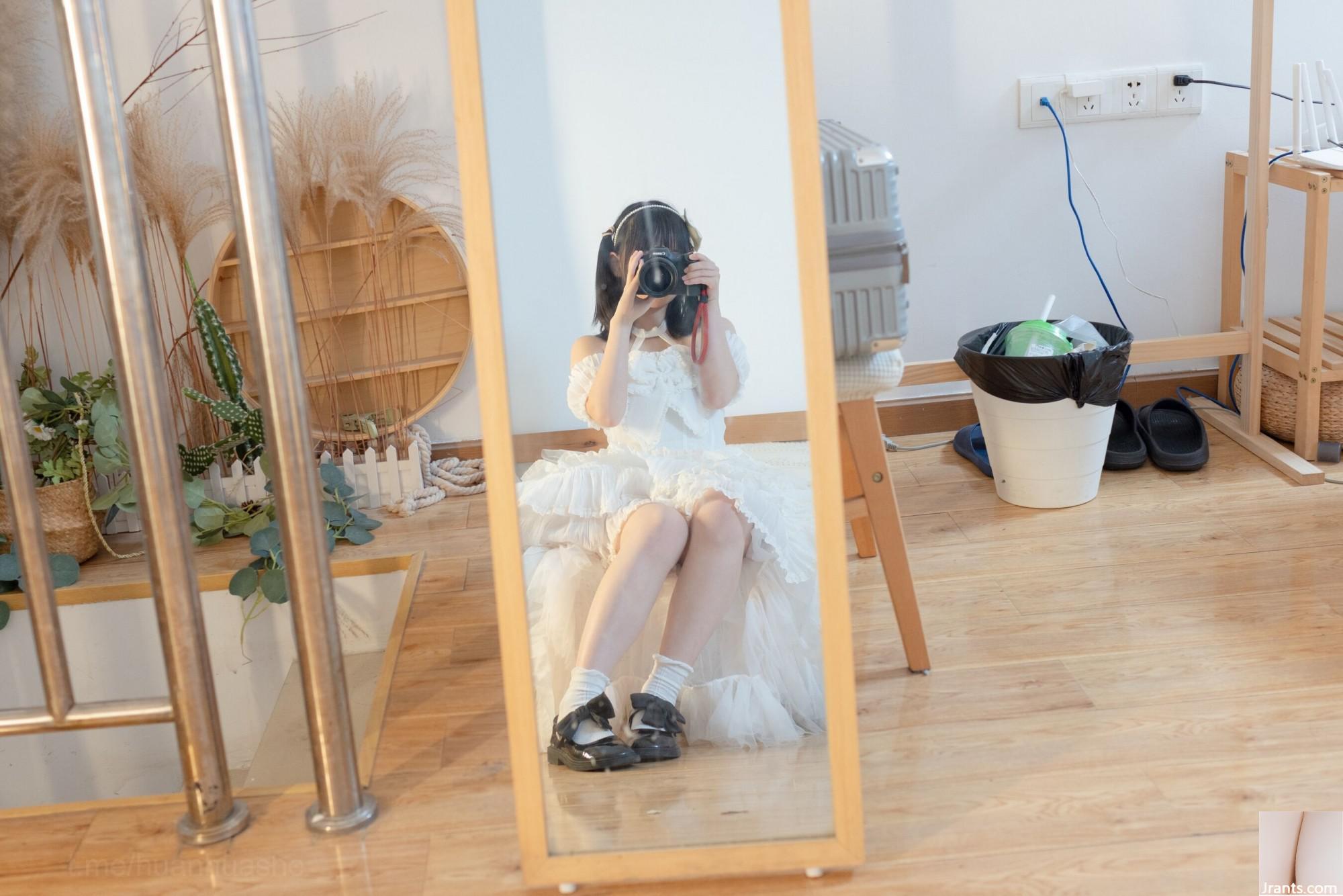(Chinesischer Modell menschlicher Körper) Xiaoyu &#8222;Maid&#8220; (93p)