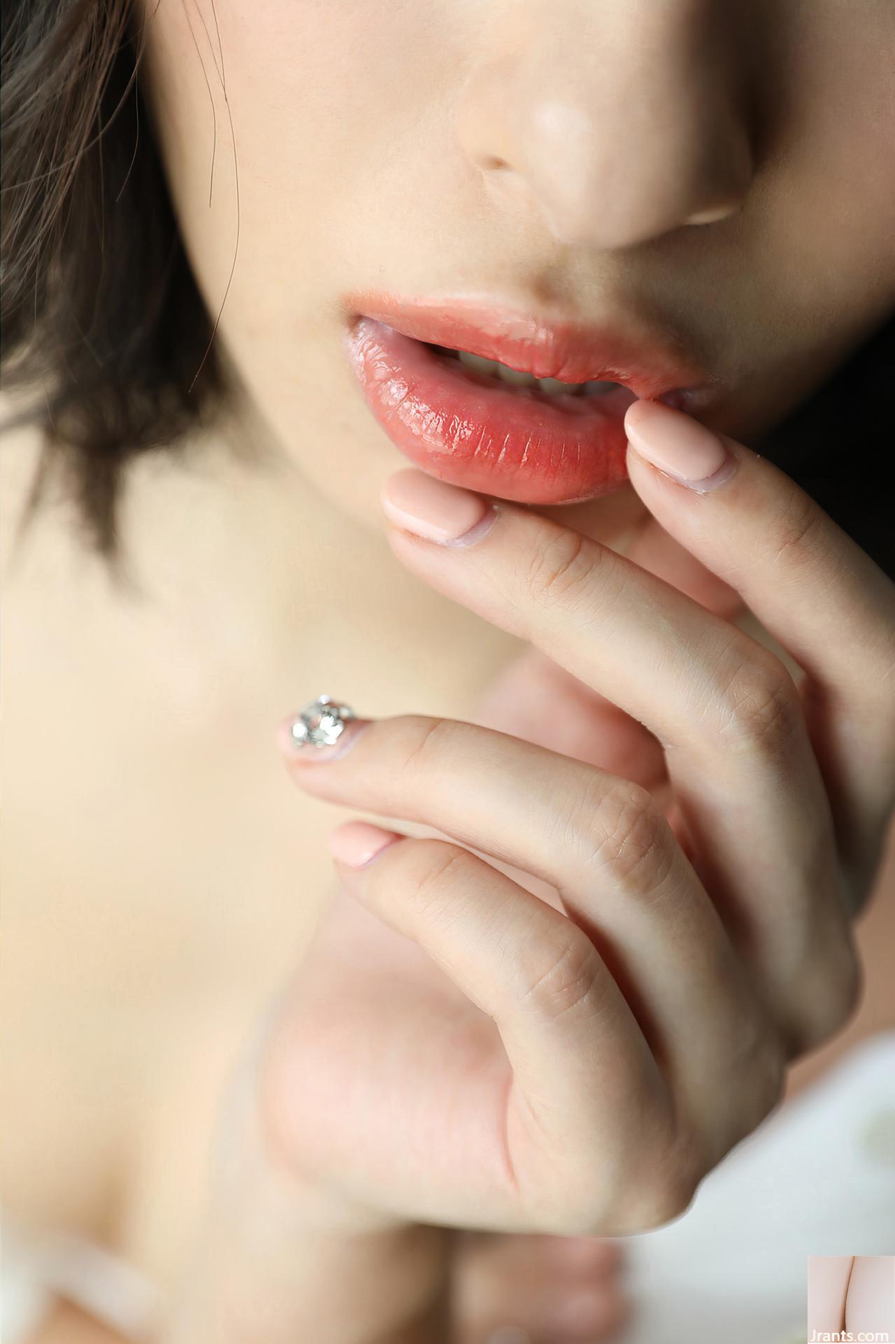 (Yuka Kurashita) Es ist so schön, dass die Menschen nicht atmen können! Schöne Beine zu zeigen ist unerträglich (46p)
