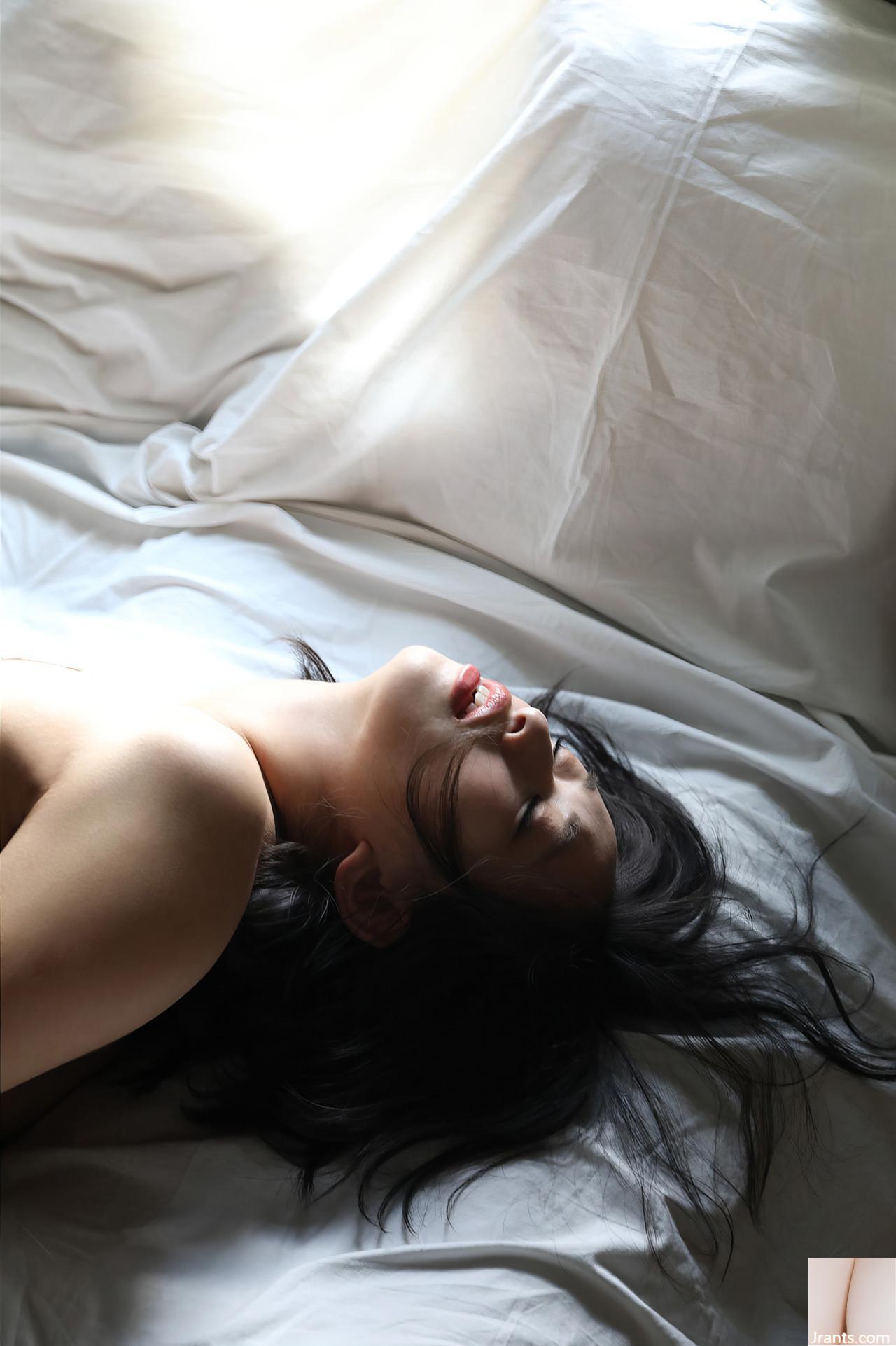 (Yuka Kurashita) Es ist so schön, dass die Menschen nicht atmen können! Schöne Beine zu zeigen ist unerträglich (46p)