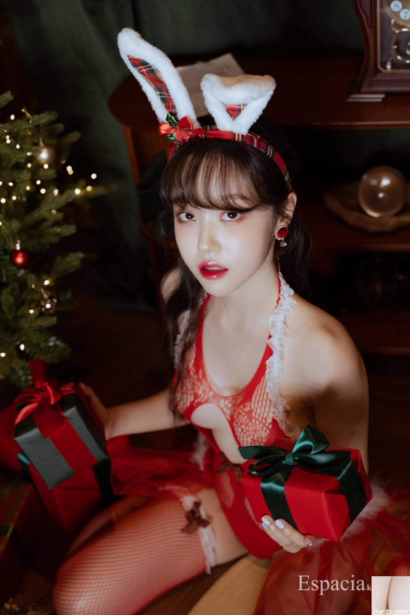 (Coleção on -line) Modelo coreano Somi &#8220;Christmas Gift&#8221; Picture VIP (56p)