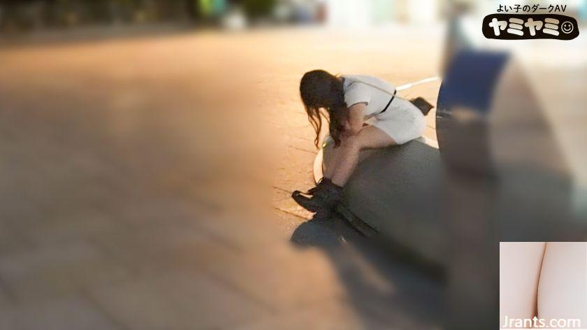 Frau, die ungefähr 5 l nach Awake spritzt, Yamiyami Alkohol Yamiyami 777ymyM-034 (14p)
