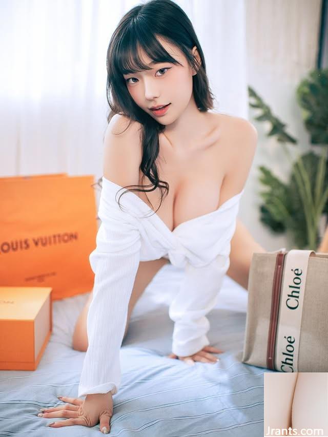 De beaux seins « Ni Xuan Eli » avec des seins blancs et tendres « Face sexy » fascine les passants à côté de vous (10p)