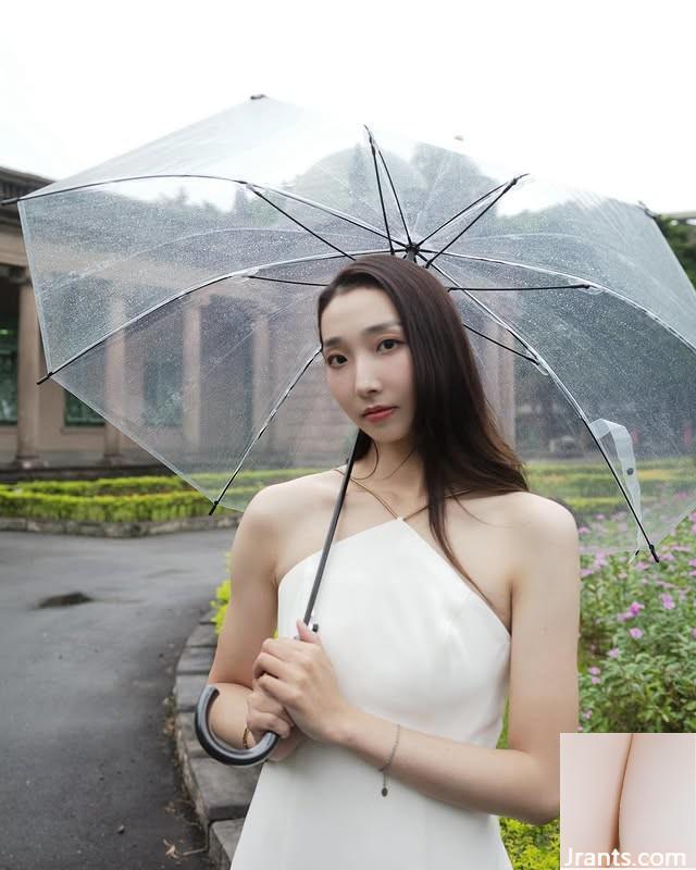 Gadis bermata besar dan berkaki panjang &#8220;Alena&#8221; menggunakan senyum penuh gairah untuk menginfeksi hati Anda, kulit yang adil dan indah, yang membuat orang ngiler (10p)