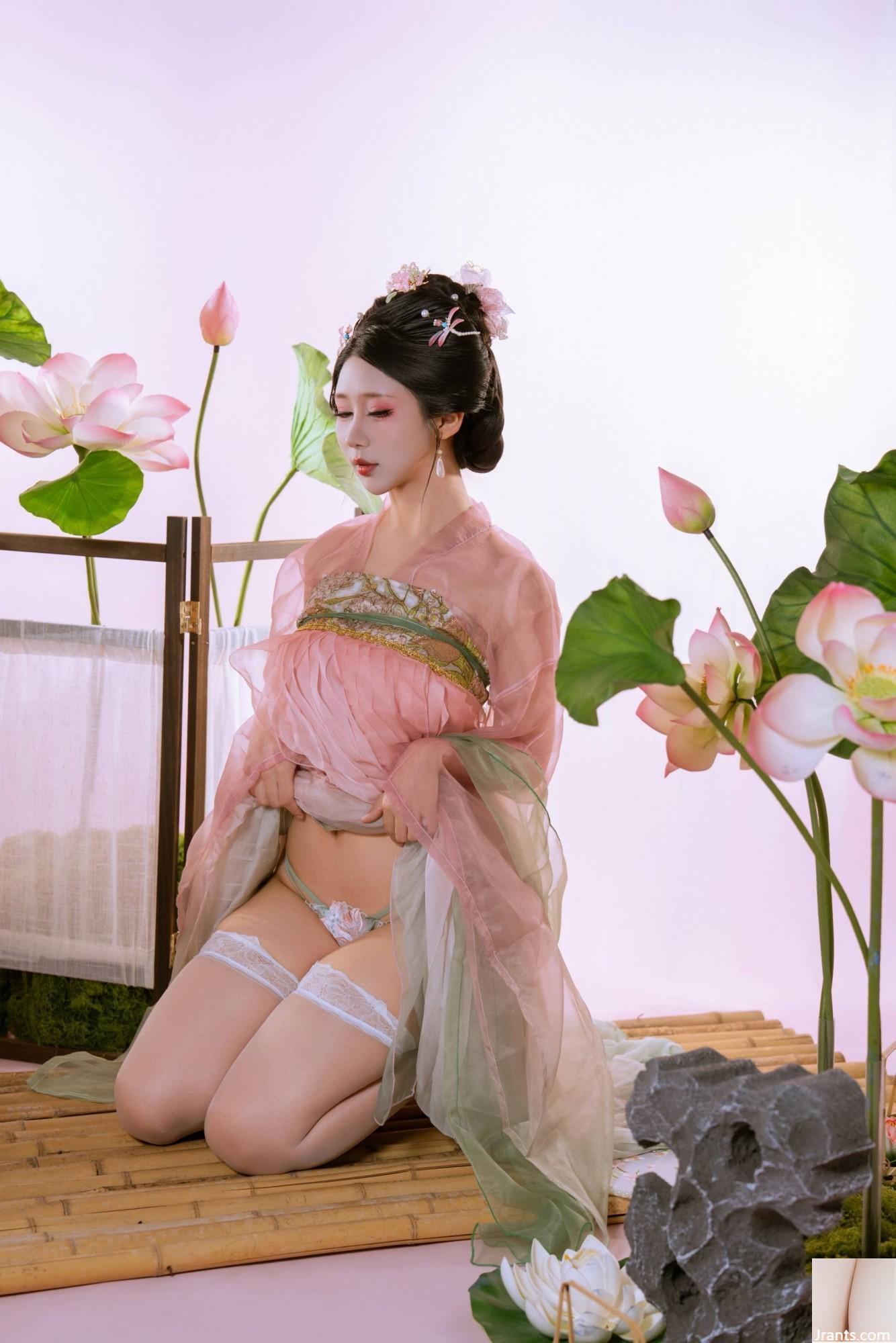 (مجموعه آنلاین) دختر رفاهی yunxixi &#8220;شیر هلو لوتوس&#8221; VIP Exclusive (93p)