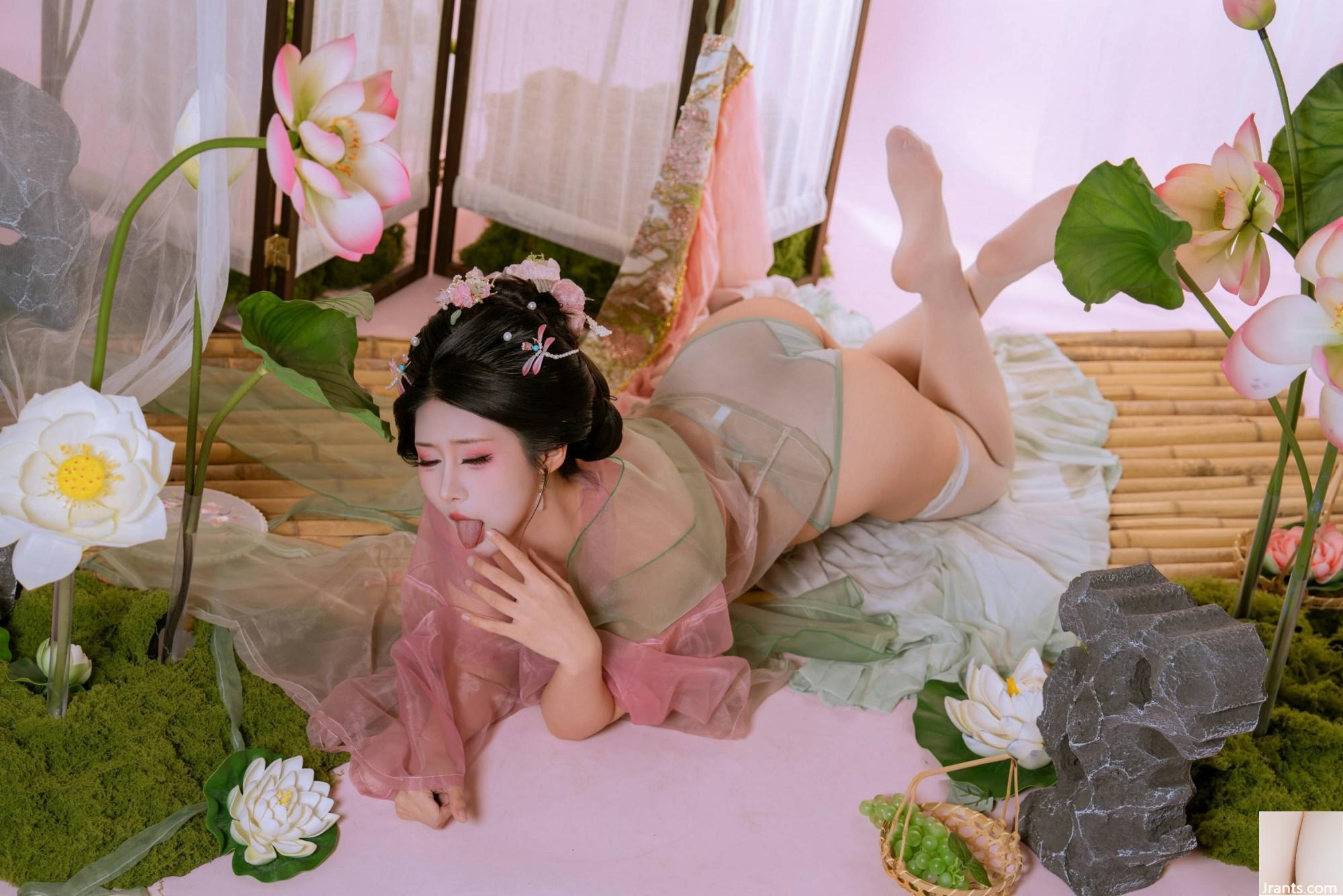 (مجموعه آنلاین) دختر رفاهی yunxixi &#8220;شیر هلو لوتوس&#8221; VIP Exclusive (93p)