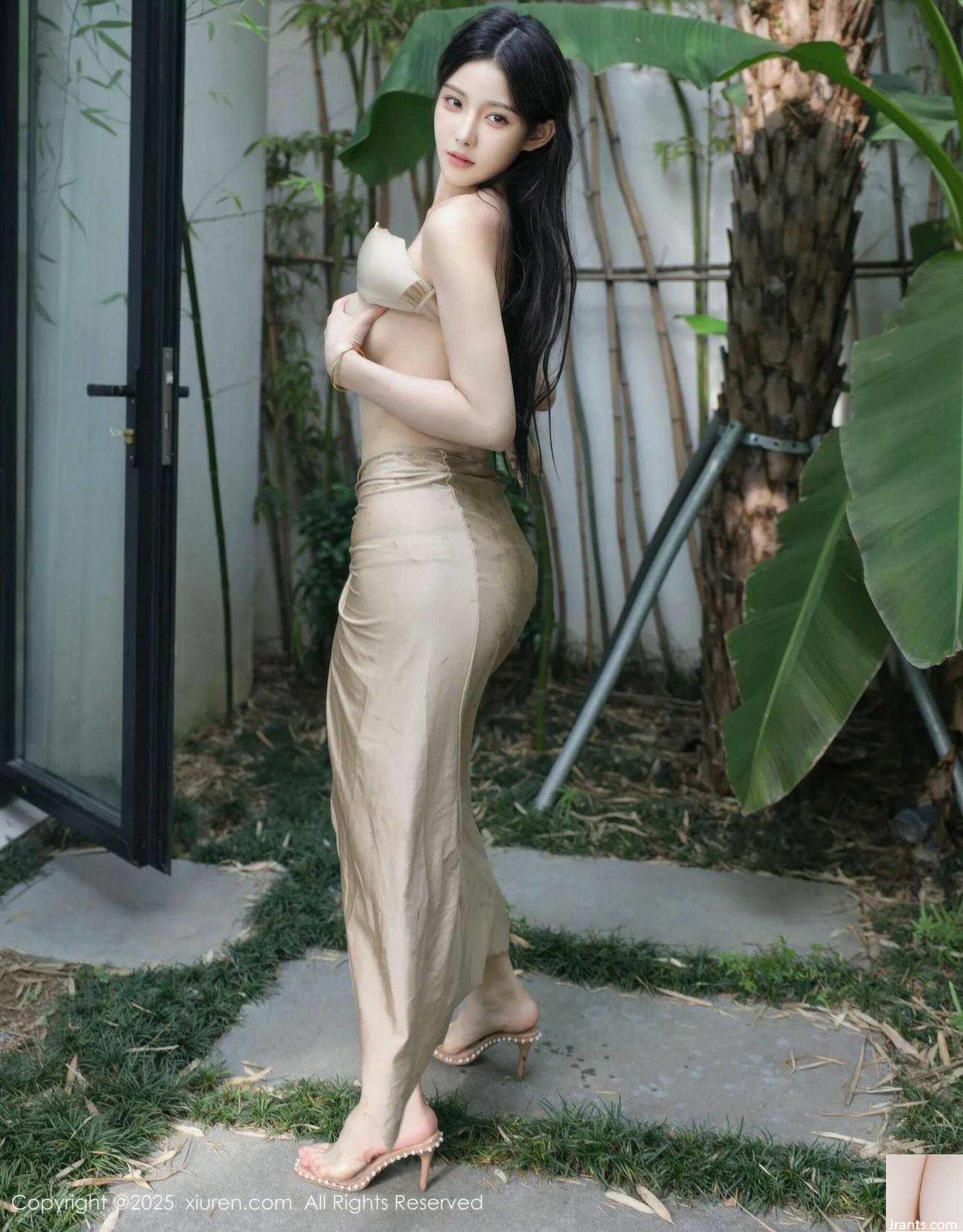 (XiuRen) 2025.08.04 No.10618 عکس نسخه کامل Li Shuang&#39;er (85p)