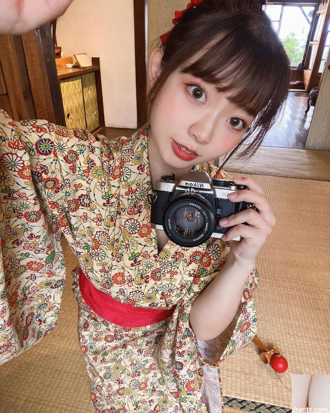 Sweet Girl « Zhan Zhuzhu » est fière et séduisante, et fait des gens instantanément en (10p)
