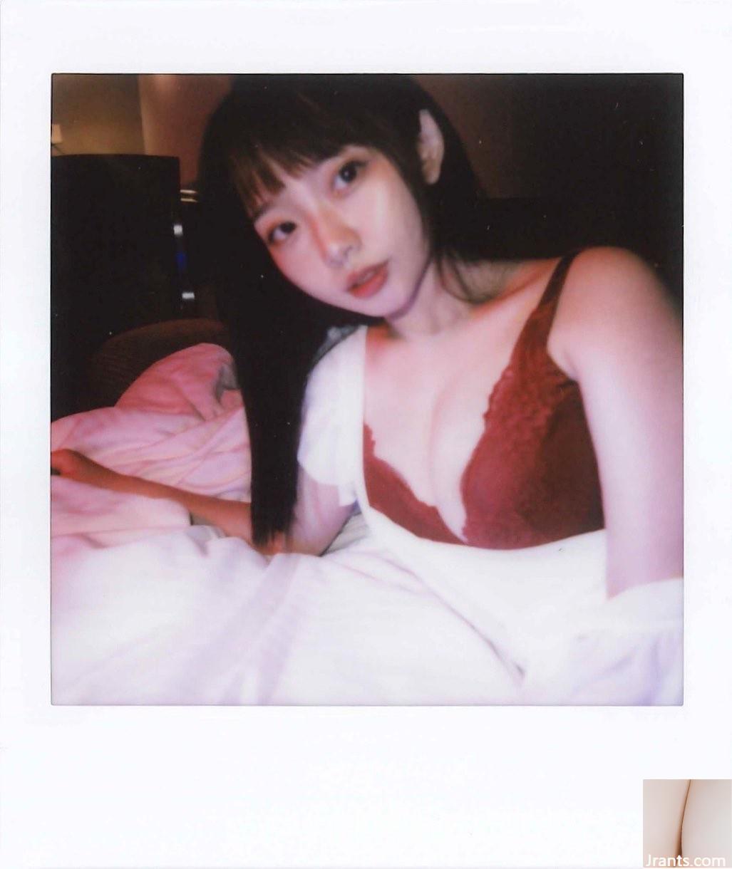 Sweet Girl « Zhan Zhuzhu » est fière et séduisante, et fait des gens instantanément en (10p)