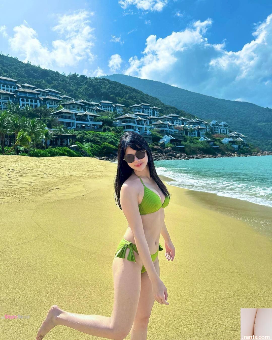 الفتاة الجميلة من قسم الطب &#8220;Zhang Yuting&#8221; لها وجه جيد المظهر غير دهني ومتفون (10p)