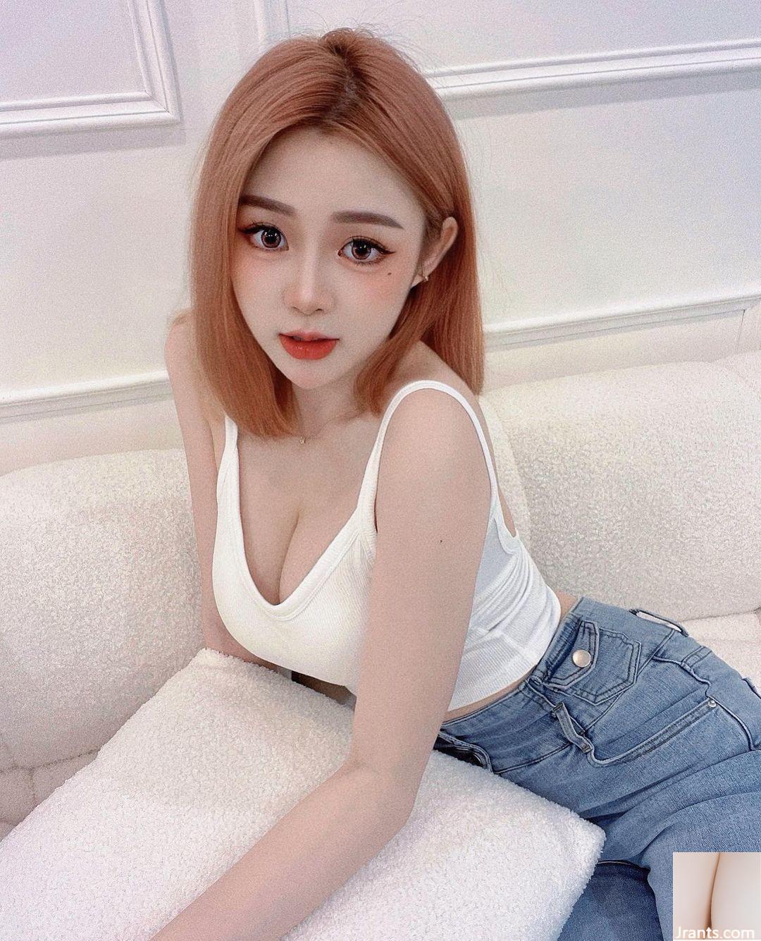 Sweet Model &#8220;Mila&#8221; não pode cobrir seus seios e cheio de figuras malignas e libertá -la (10p)