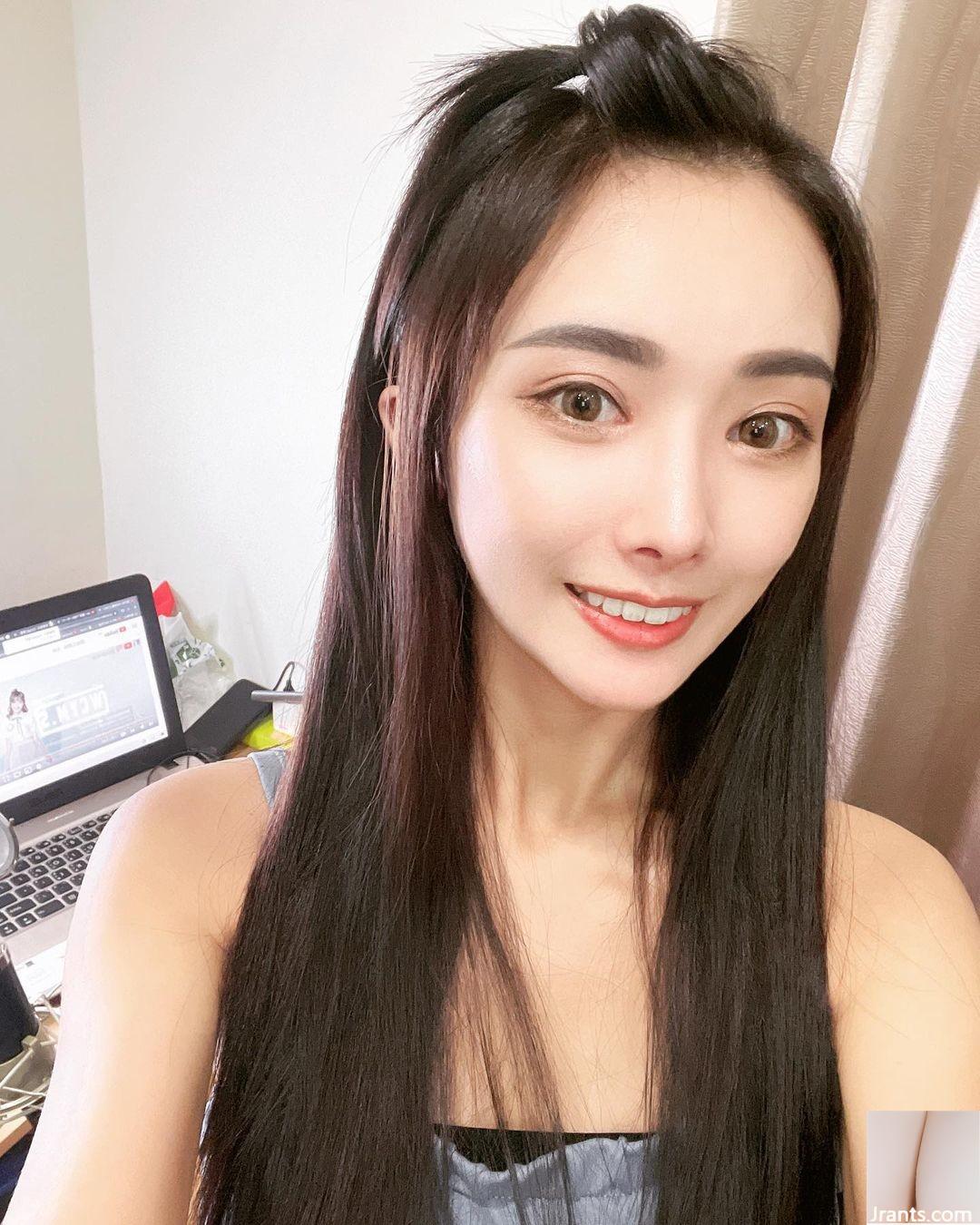 Top Pretty Girl « DiANDIAN » a une peau blanche et des caractéristiques faciales délicates aussi belles que ses caractéristiques faciales (10p)