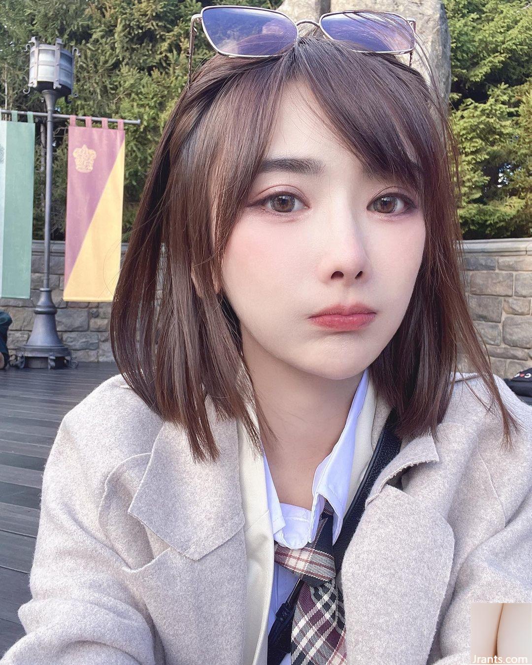 Top Pretty Girl « DiANDIAN » a une peau blanche et des caractéristiques faciales délicates aussi belles que ses caractéristiques faciales (10p)