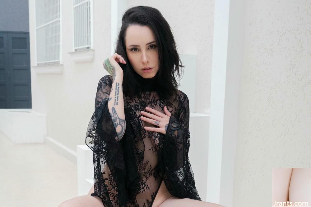 (Suicide Girls) 31 مه 2025 &#8211; Eveel &#8211; Baroque (48p)