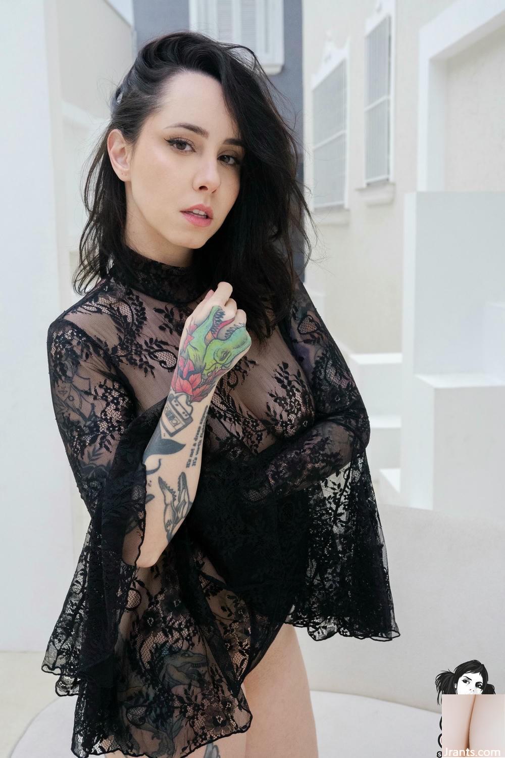 (Suicide Girls) 31 مه 2025 &#8211; Eveel &#8211; Baroque (48p)