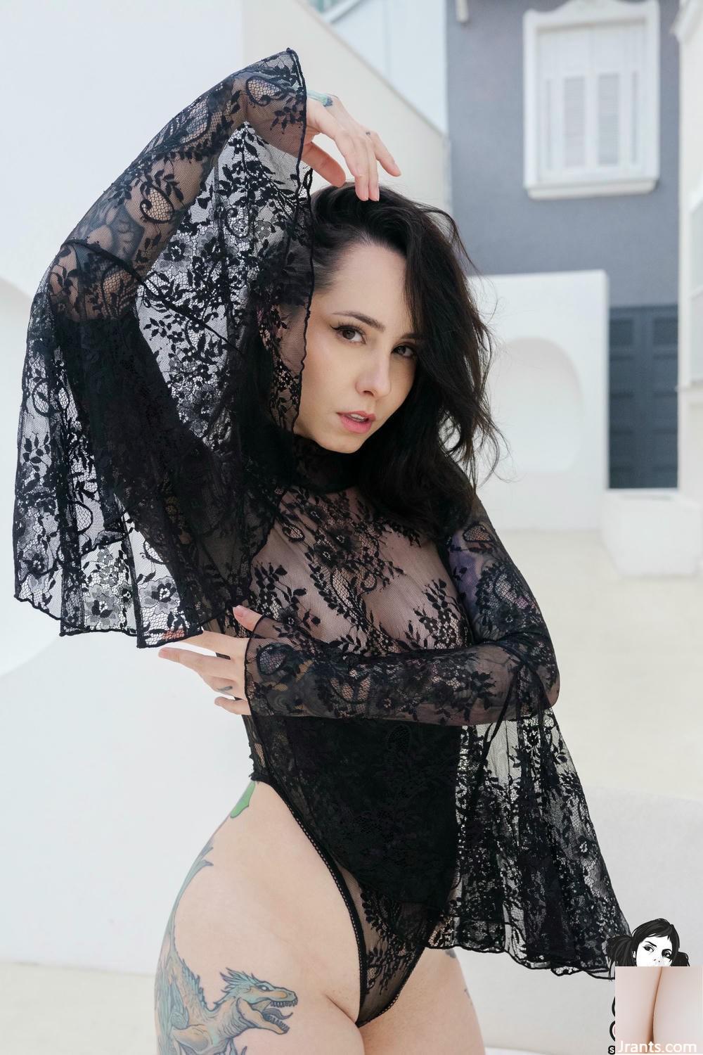 (Suicide Girls) 31 مه 2025 &#8211; Eveel &#8211; Baroque (48p)