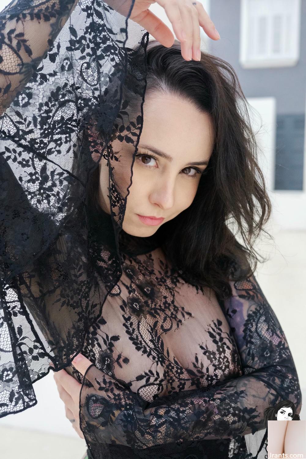 (Suicide Girls) 31 مه 2025 &#8211; Eveel &#8211; Baroque (48p)