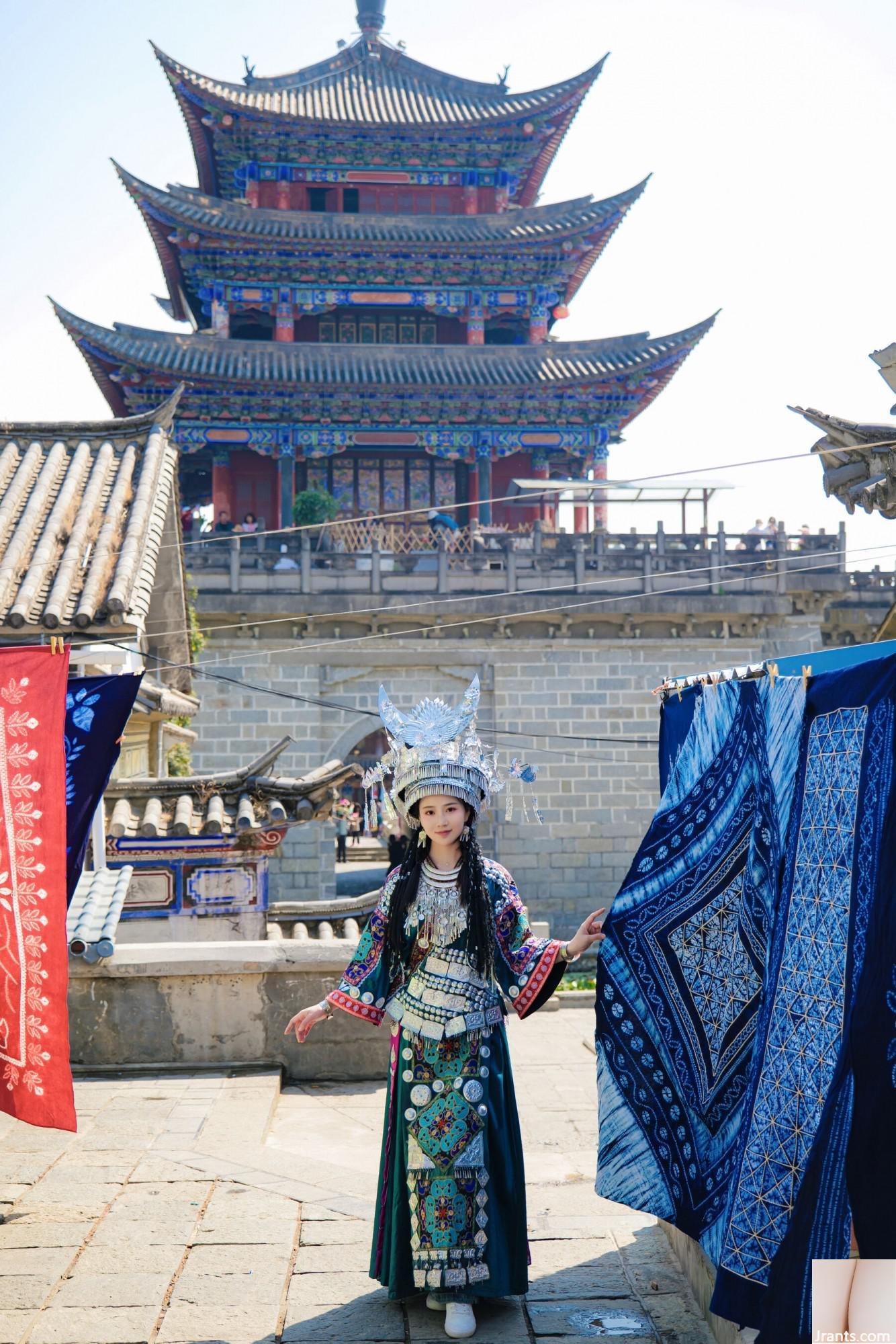 (النموذج الوطني للجسم البشري) Nian&#8221;Miaojiang Girl&#8221; (50p)