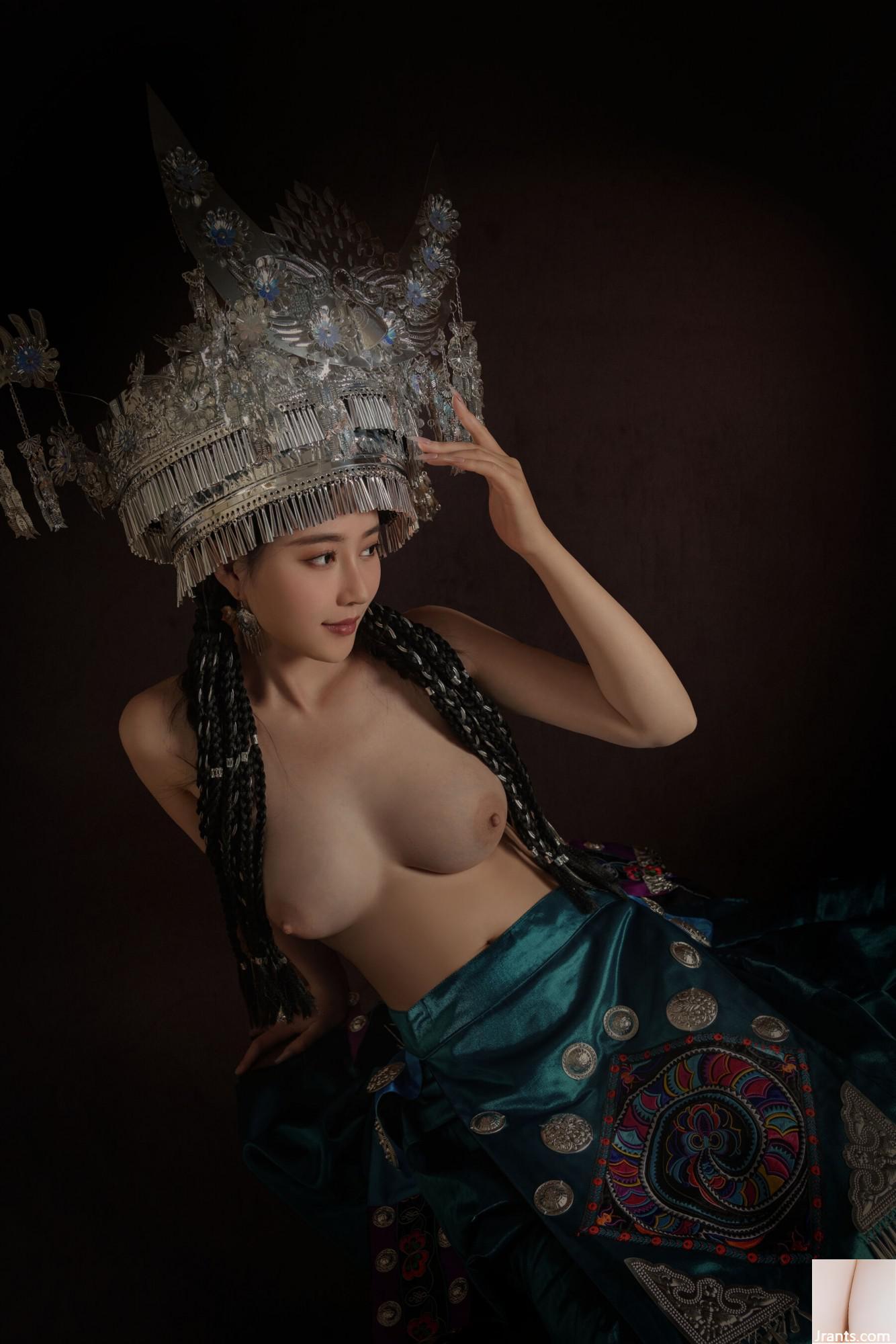 (Tubuh Manusia Model Nasional) Nnian&#8221;Miaojiang Girl&#8221; (50p)