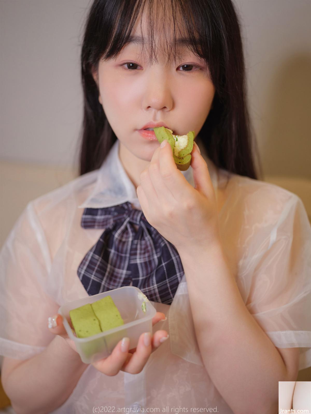 (한 예리) 한국 소녀의 몸을 담그고 유혹적인 바디 쇼 (42p)