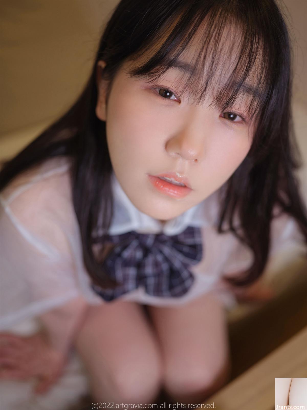 (한 예리) 한국 소녀의 몸을 담그고 유혹적인 바디 쇼 (42p)