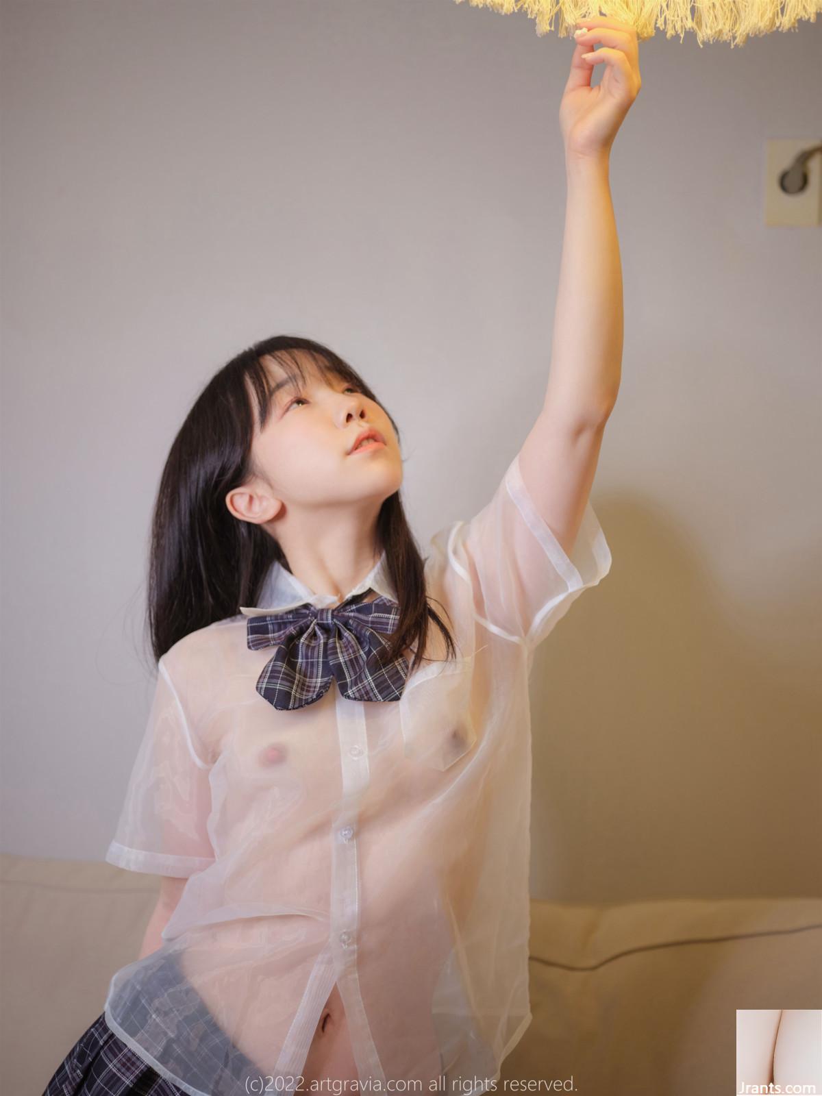 (한 예리) 한국 소녀의 몸을 담그고 유혹적인 바디 쇼 (42p)