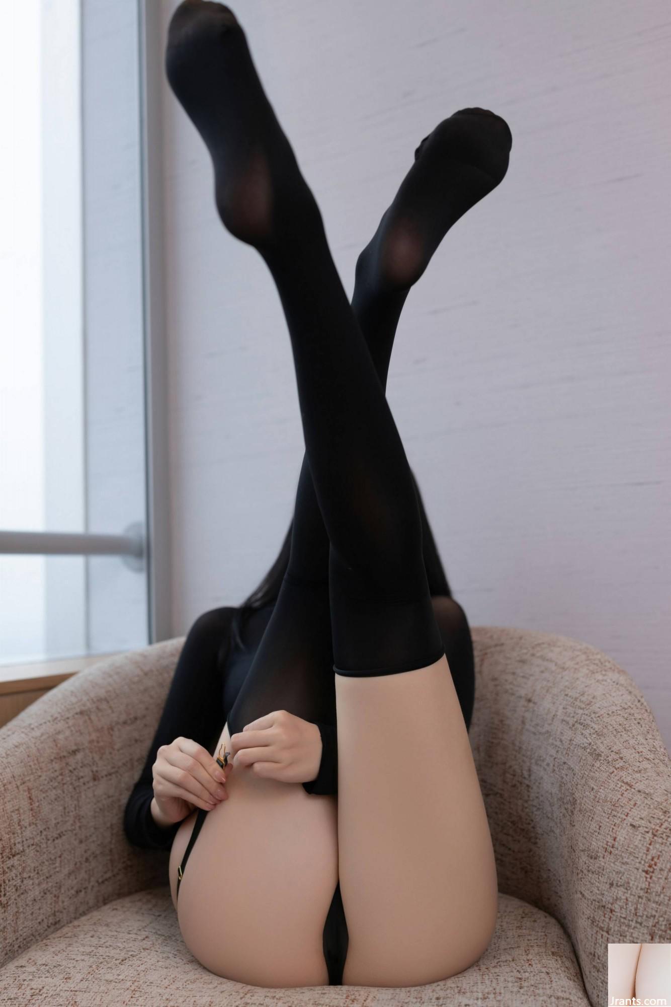 (Xiuren Extra) Model cantik Xiuren an Ran &#8220;Black One&#8221; (86p)