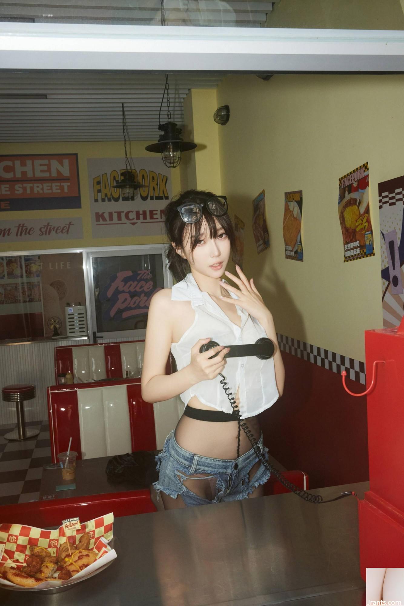 (Xiuren Extra) Le magnifique modèle de Xiuren Yueeryue « American Waiter » (97p)